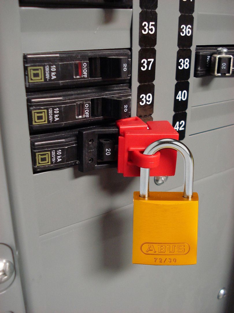 Блокиратор Brady флажковых автоматов