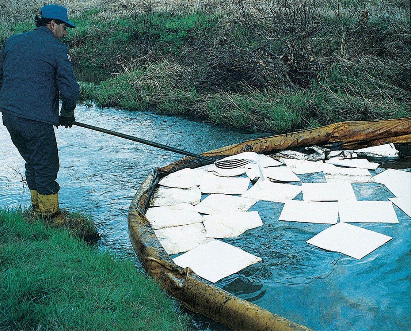 Салфетки масловпитывающие Brady ENV (безворсовые, 1-слойные)