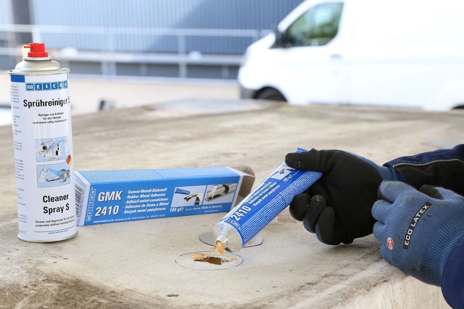 Контактный клей WEICON GMK 2410