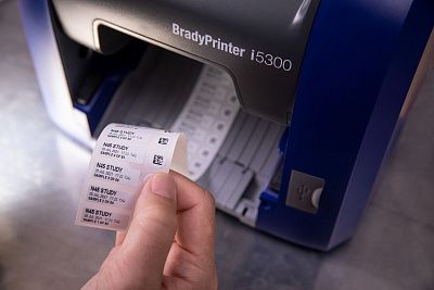 Промышленный принтер этикеток BRADY i5300