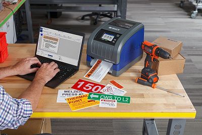 Принтер BRADY i3300-C-EU-W-PWID с ПО BWS PWID Suite. Без клавиатуры. В компл.: шнур питания, USB-кабель, компакт-диск с руководством, набор для чистки и печатное краткое руководство по эксплуатации.