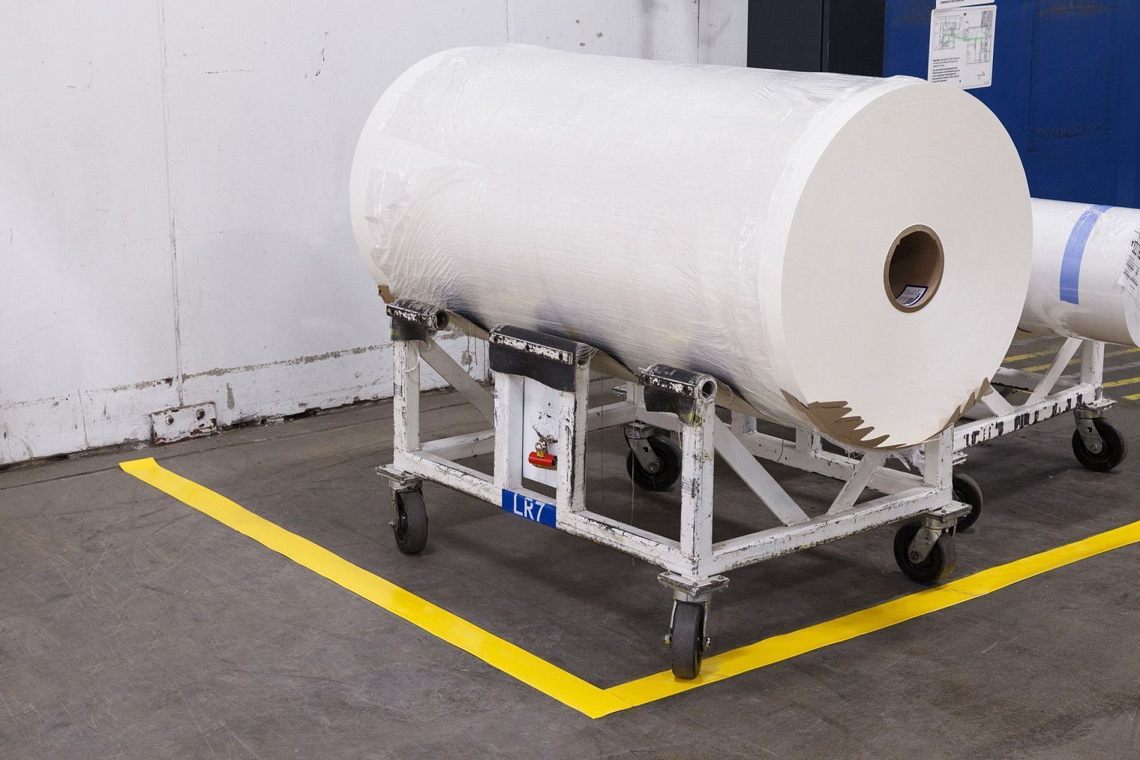 Лента Brady ToughStripe Max напольная на подложке, винил В-543