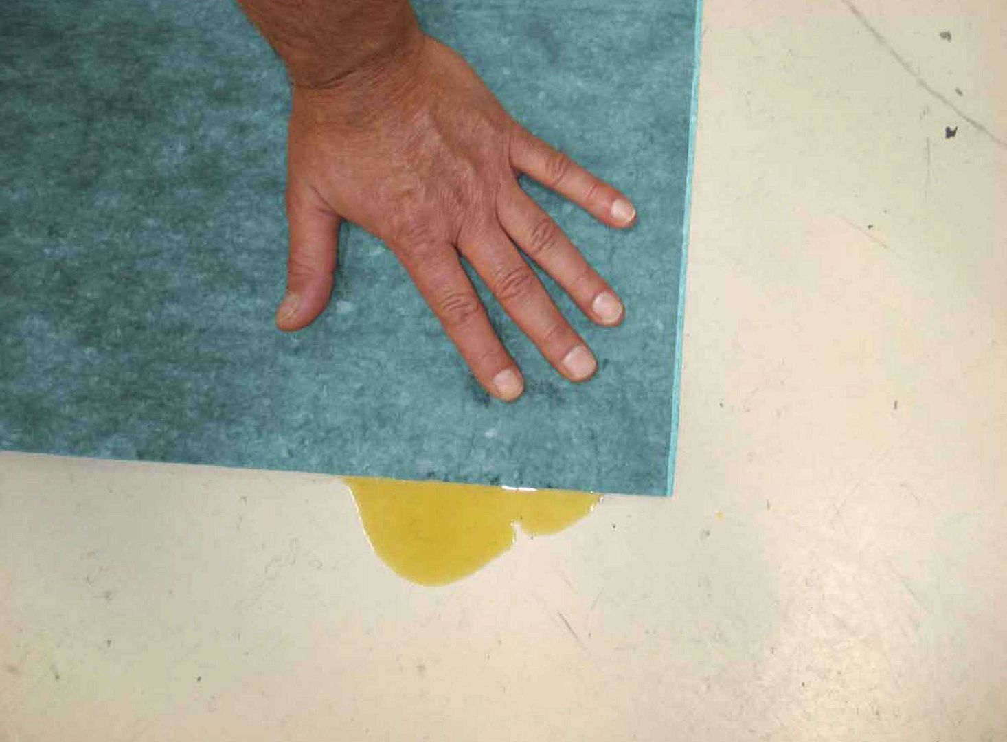 Салфетки универсальные Brady Re-Form XPlus (3-слойные, 2-сторонние, перфорированные)