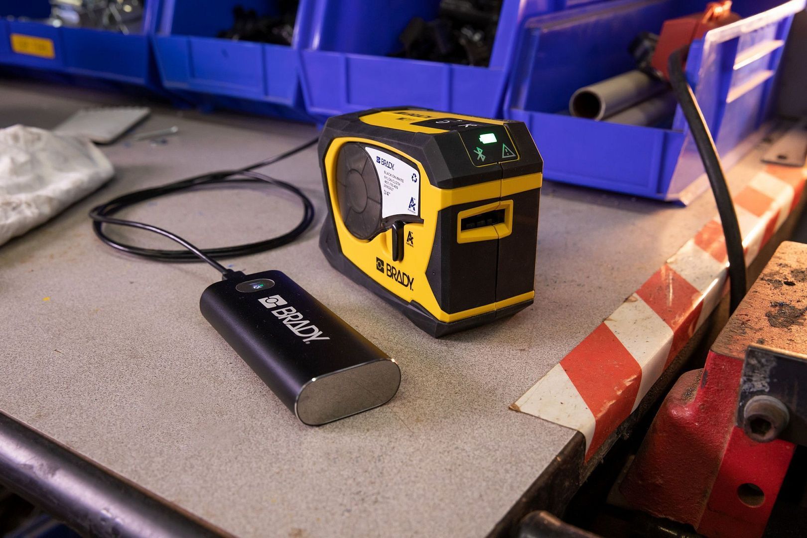 Портативный принтер этикеток BRADY M211
