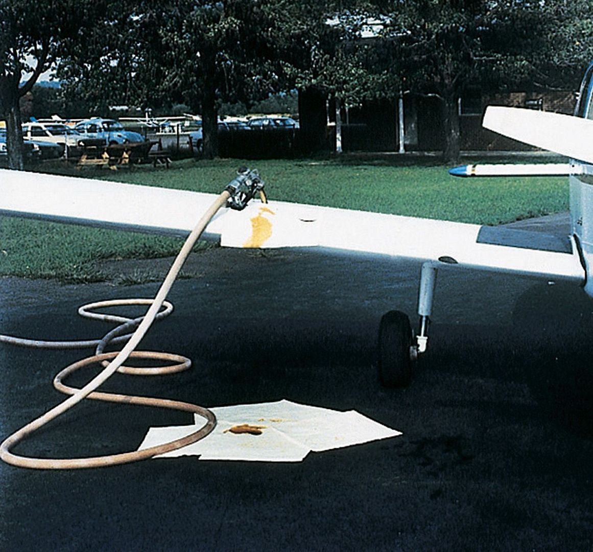 Салфетки в рулоне масловпитывающие Brady SR устойчивые к статическому электричеству (безворсовые, 1-слойные)