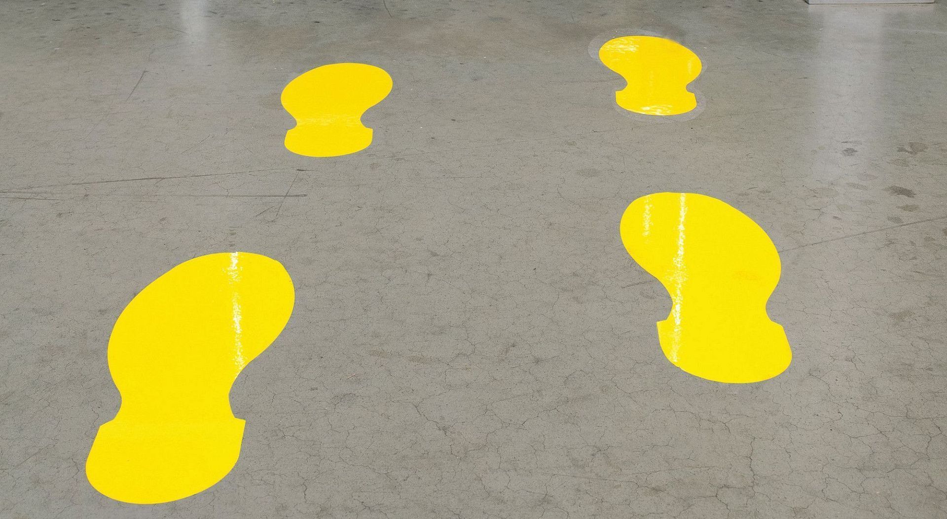 Следы, материал- полиэстер В-514, цвет-жёлтый, размер 101,6мм х 254мм, 10 шт/упак (5 правых и 5 левых)