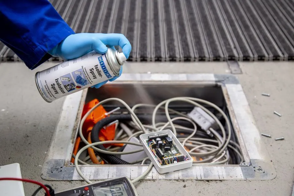 Лак-спрей WEICON изолирующий